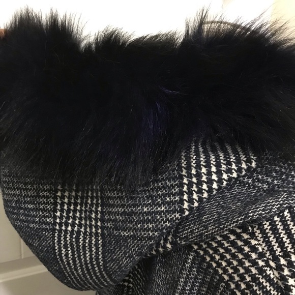 NWT Classical clothes wool hooded poncho fox fur trim - Picture 3 of 8
